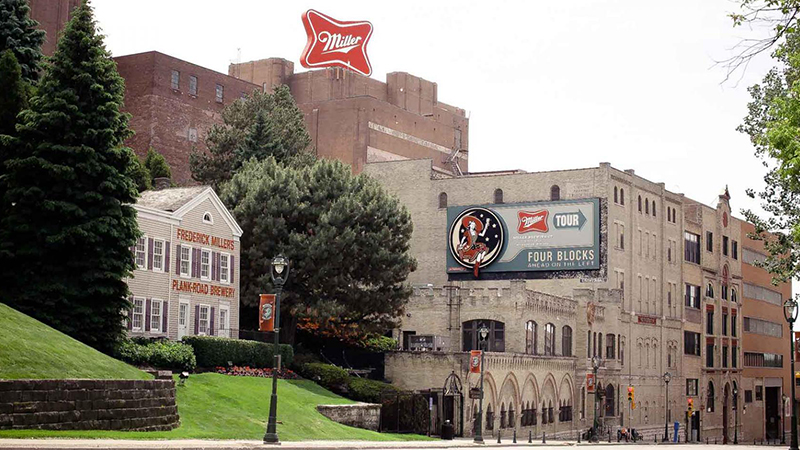 milwaukee miller brewery tour