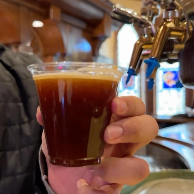 I spy some Fred Miller’s Chocolate Lager still on tap when you take a tour 👀 won’t be staying for long… so stop in soon! 

#millerbrewingcompany #brewerytour #milwaukee #beerlover #lager #visitmilwaukee #millerbeer